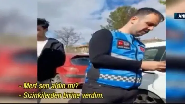 İyi Parti mitinginde skandal görüntü: "Deste deste para dağıtıldı"