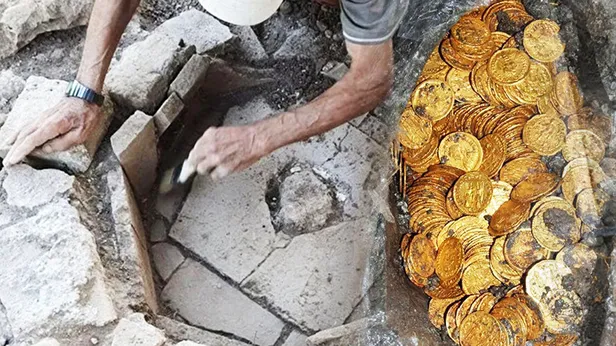 sans-eseri-bulundu-cekici-vurduklari-yerden-oluk-oluk-altin-cikti-1694245049389.jpg Çekici vurdukları yerden oluk oluk altın fışkırdı! Şans eseri bulundu!-3