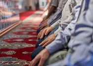 Bayram namazı nasıl kılınır? Kurban Bayramı namazı kaç rekat, hangi dualar okunur?