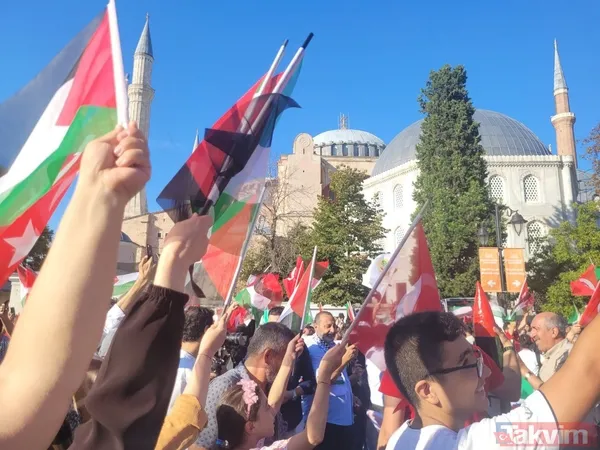 Takvim.com.tr, Ayasofya'da! Binlerce kişi Filistin için meydanlara akın etti | İşte o anlar... - 12