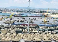 ABD’den askeri gösteri! Dedeağaça yüzlerce tank ve zırhlı araç sevkiyatı yapıldı