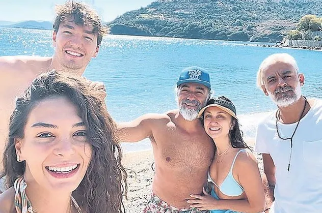 Ebru Şahin ile Cedi Osman balayı rotlarını Çeşme'den, Sakız Adası'na çevirdi