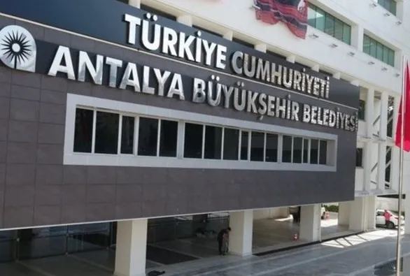 Bir CHP’li belediyede daha işçiler isyanda