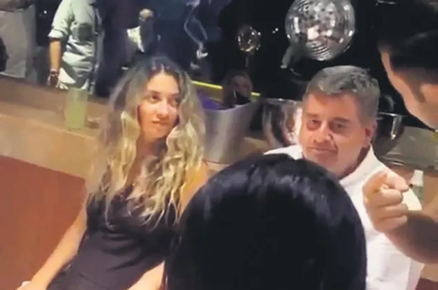 CHP'li Çeşme Belediye Başkanı Muammer Ekrem Oran yasağa uymadı: Müziği kısmayın ben başkanım