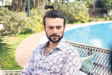 Ozan Canfeza’yı kandırıyor