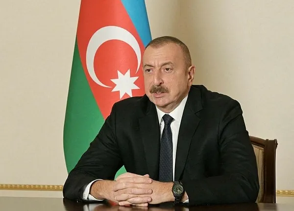 azerbaycan-cumhurbaskani-aliyev-fuzuli-ve-hocavendi-ziyaret-etti-dunyaya-vahseti-gorun-cagrisi-1615841012767.jpeg Azerbaycan Cumhurbaşkanı Aliyev, Fuzuli ve Hocavend'i ziyaret etti! Dünyaya 'vahşeti görün' çağrısı-3