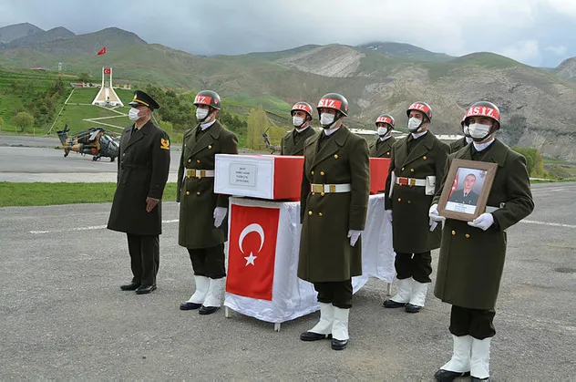 Şehit Piyade Uzman Çavuş Ahmet Asan için Hakkari'de tören düzenlendi