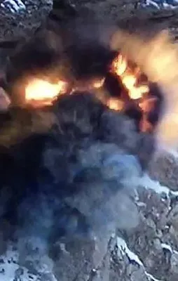 Tuzaklanmış halde 2 ton patlayıcı ele geçirildi