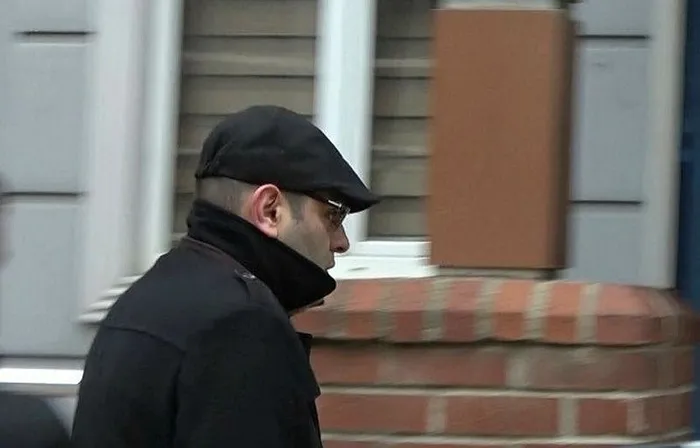 ogun-samast-trabzonda-segbisle-durusmaya-katildi-1701861938065.jpeg Ogün Samast Trabzon'da SEGBİS'le duruşmaya katıldı! İfadesi alınmadı... Yurt dışı çıkış yasağı verildi-2