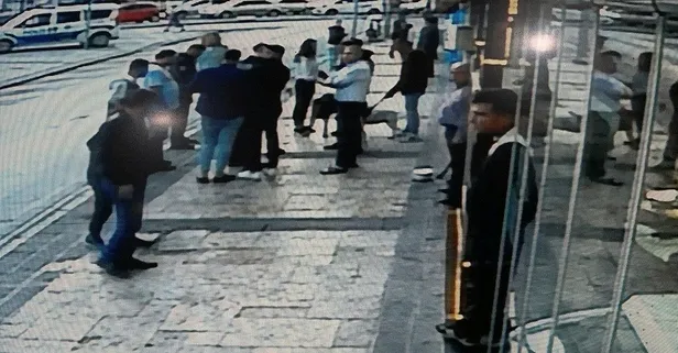 Denizli’de köpeğin sokakta duran kediye saldırma anı güvenlik kamerasında