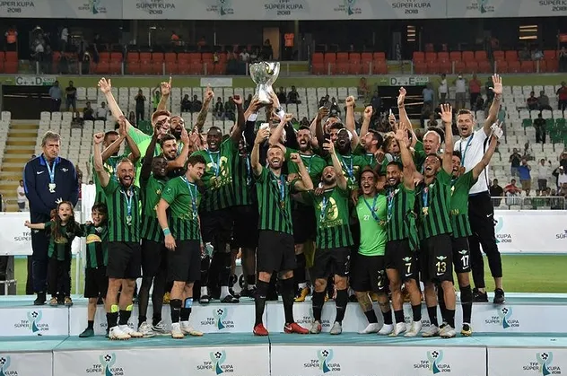 2018 Süper Kupa'nın şampiyonu Akhisarspor