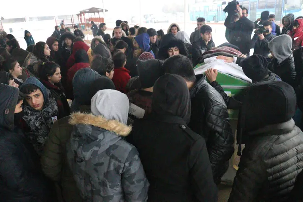 Gaziantep'de kazada ölen Nehir’e yürek burkan veda-2