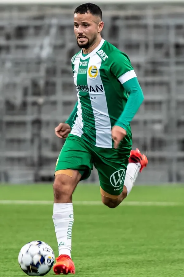 besiktasin-sol-kanat-icin-transfer-listesindeki-mohanad-jeahze-kadro-disi-kaldi-1658917093803.jpg Beşiktaş'ın sol kanat için transfer listesindeki Mohanad Jeahze kadro dışı kaldı-5