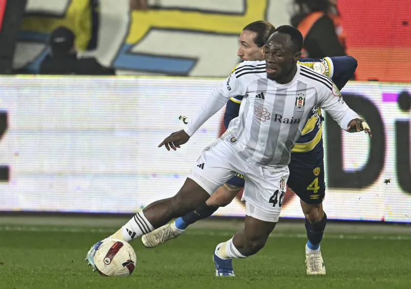 Beşiktaş'ta kadro dışı kararı! Fenerbahçe maçında... - 5