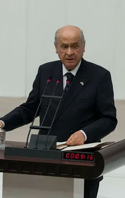 Bahçeli: Türkiye Cumhuriyeti sokakta bulunmadı