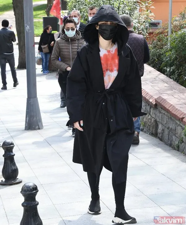 Maske takmayı yeni öğrenen Merve Boluğur'un HES koduyla imtihanı! Yine kriz çıkardı 'beni tanımıyor musunuz?' - 5