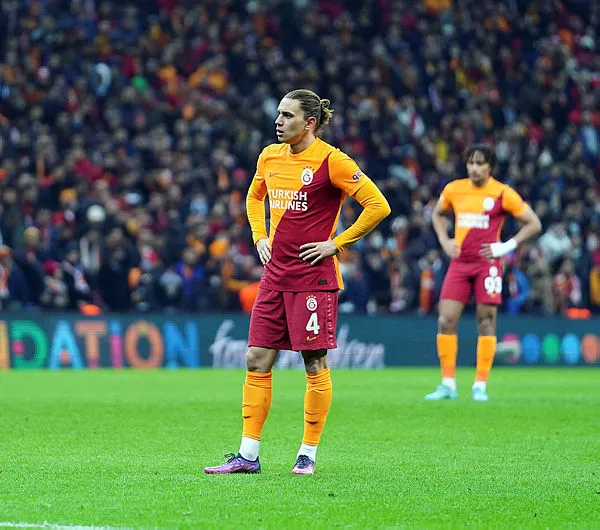 Son dakika Galatasaray haberleri... Büyük tartışmalara konu olan Berkan Kutlu ve Taylan Antalyalı Torrent döneminin vazgeçilmezi oldu-4