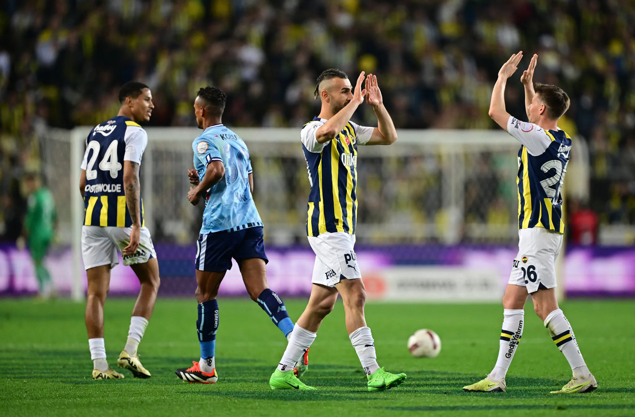 Yok böyle çalım! Galatasaray'ın gözdesiydi Fenerbahçe'ye geliyor - 4