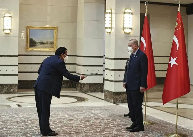 Büyükelçilerden Başkan Erdoğan'a güven mektubu-3