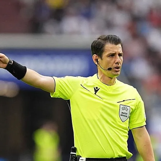 Halil Umut Meler maçı yarıda bıraktı!