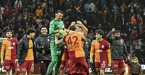 Okan Buruk'tan maç sonu birliktelik vurgusu: "Tek yürek hedefe yürüyoruz"