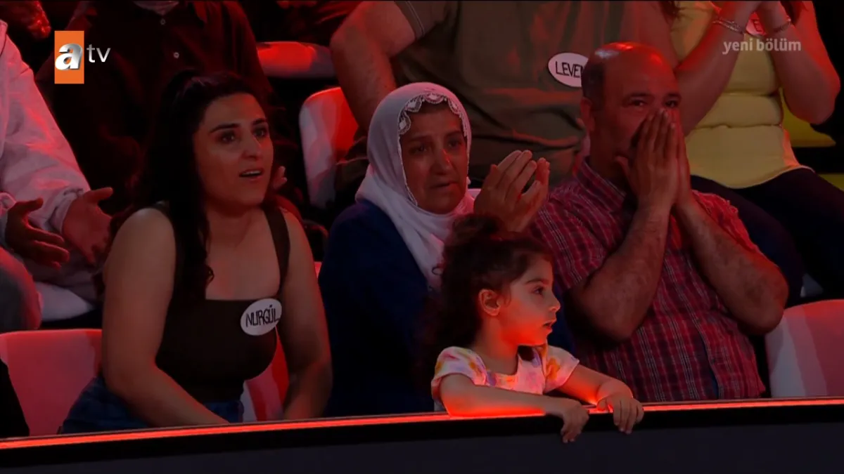 "Annem 5'te kalkmasın!": Midyeci İbrahim'in 1 milyonluk duygusal gecesi-4