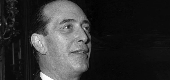 İtalya'da Fernando Tambroni başbakan oldu.