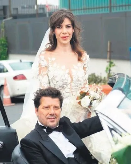 ovgu-dolu-sozler-unlu-sunucu-hande-sarioglu-1697586634961.jpeg Ünlü sunucu Hande Sarıoğlu'ndan A Milli Takımı'na övgü dolu sözler...-8