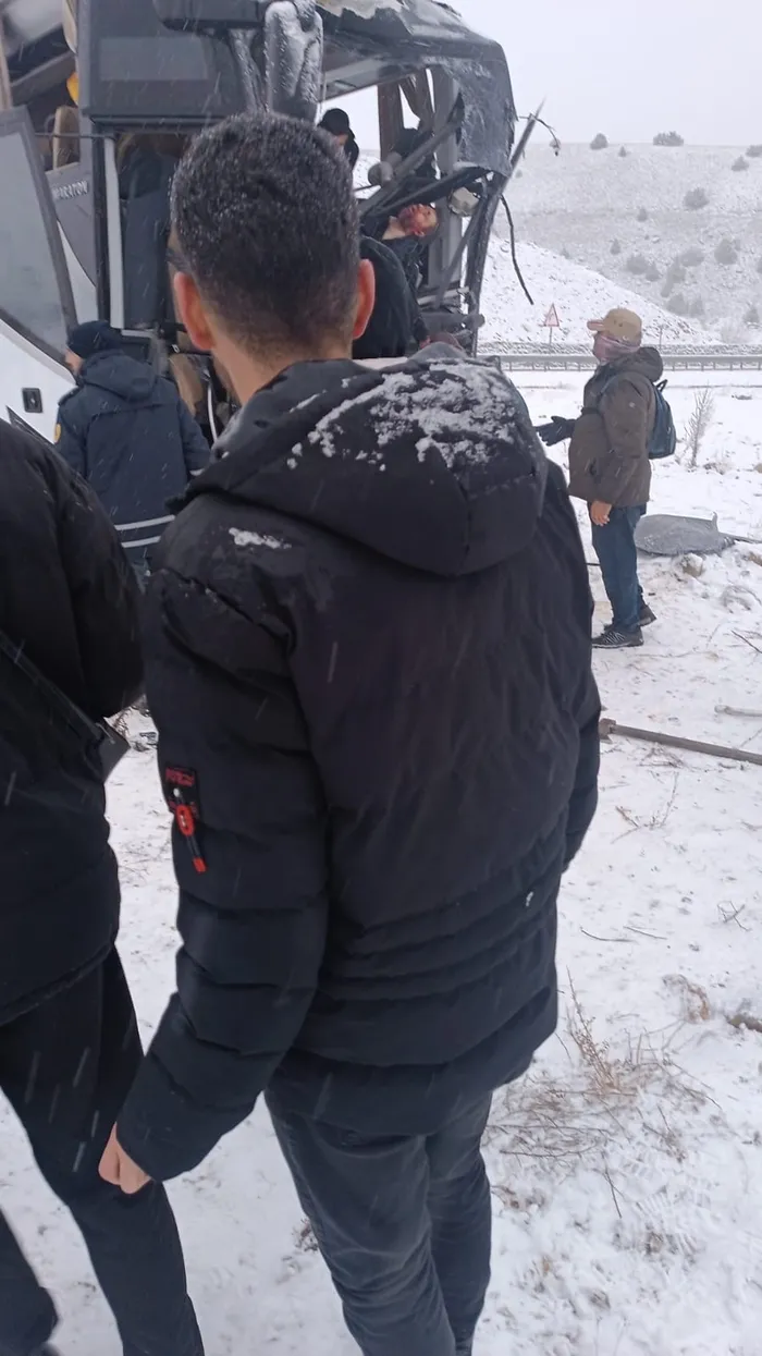 Son dakika: Kars Sarıkamış'ta feci kaza! Otobüs kontrolden çıktı: Ölü ve yaralılar var! Valilikten açıklama-6