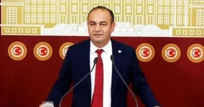 iettde-kara-delik-chpli-ibb-baskani-ekrem-imamoglu-istanbulu-hem-turkiyeye-hem-de-dunyaya-rezil-etti-dunyada-e-1705697596062.jpeg İETT'de kara delik | CHP'li İBB Başkanı Ekrem İmamoğlu, İstanbul'u hem Türkiye'ye hem de dünyaya rezil etti: Dünyada en çok otobüs bozulan şehir-8