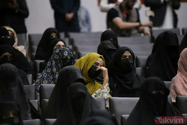Afgan kadınlar Kabil Eğitim Üniversitesi’nde Taliban’a destek programı düzenledi - 8