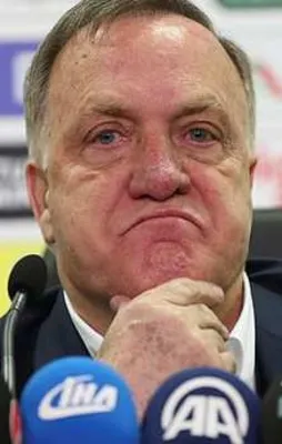 Advocaat son kararını verdi