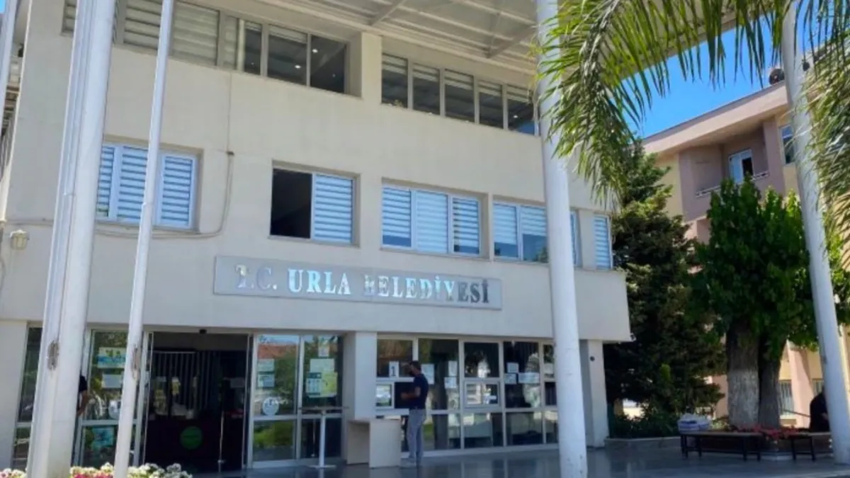 İzmir'de bir satış kararı daha: CHP'li Urla Belediyesi 8 arsayı ihaleye çıkarıyor