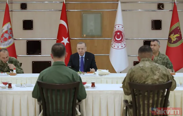 Başkan Erdoğan, Barutsan Roket ve Patlayıcı Fabrikası'nda yerli ve milli silah ve mühimmatları inceledi! - 39