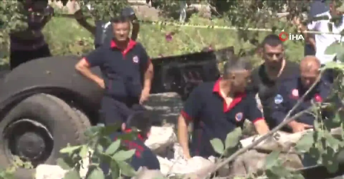 Son dakika: Kayseri'de iş makinesi eve girdi: Ölü ve yaralılar var