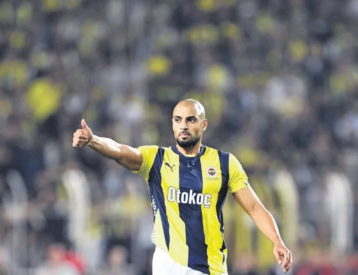 Alvarez geldi Amrabat yolcu