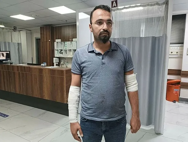 yer-gaziantep-hasta-yakinlarinin-demir-cubuk-ve-kemerle-saldirdigi-doktor-yogun-bakima-alindi-1692507242229.jpeg