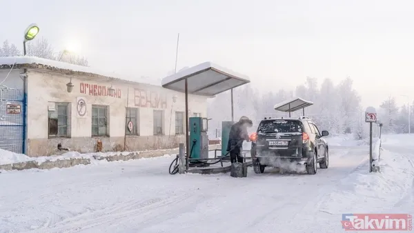 Dünyanın en soğuk köyü! Eksi 71’de insanlar evlerinde sauna kabinine sığınıyor - 3