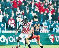 Başakşehir Samsunspor deplasmanında 2-0’la kazandı