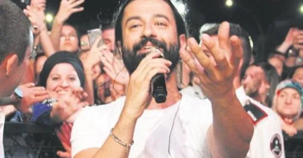 Albüm geliyor