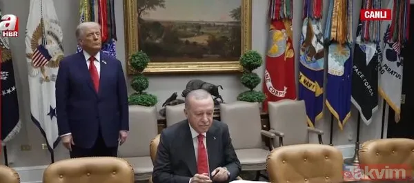 ABD'deki zirveden tarihi kareler! Trump kapıda karşıladı koltuğunu çekti Başkan Erdoğan şeref defterini imzaladı - 11