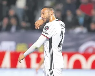 Bu kez Necip sakatlandı