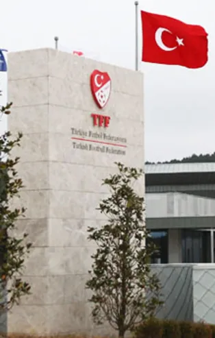 PFDK dört büyüklere ceza yağdırdı!