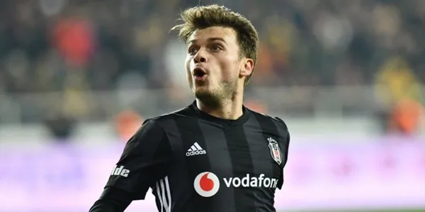 Komşuları evinde parti düzenleyen Adem Ljajic'i şikayet etti-3