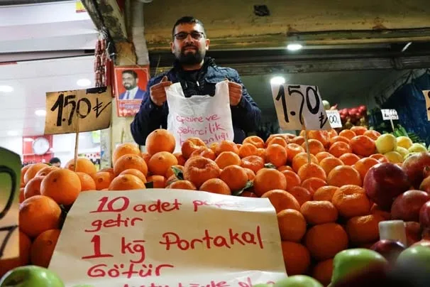 Malatya'da bir esnaftan ilginç poşet uygulaması-2