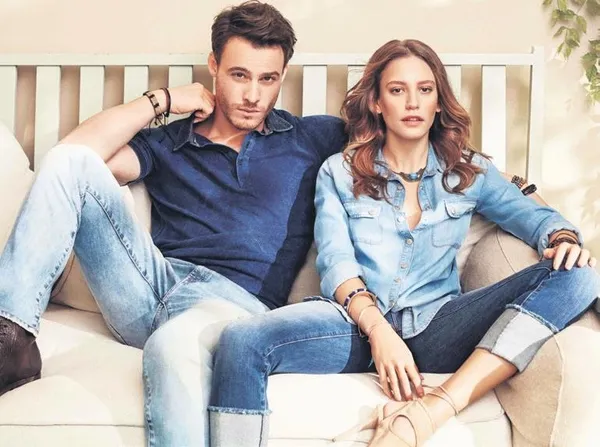 kerem-bursinin-eski-ve-yeni-aski-sosyal-medyada-kapisti-hande-ercel-serenay-sarikayaya-fark-atti-1629322808785.jpeg Kerem Bürsin’in eski ve yeni aşkı sosyal medyada kapıştı! Hande Erçel Serenay Sarıkaya'ya fark attı-5