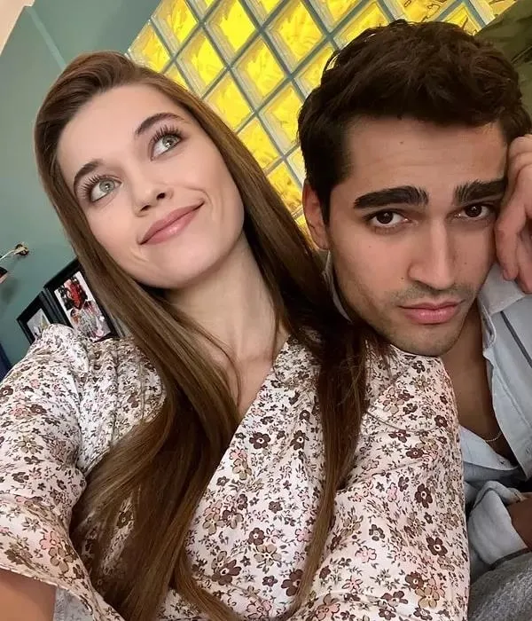 ihanetin-bedeli-capkin-mert-ramazan-demirden-afra-saracogluna-dudak-ucuklatan-hediye-1691699315771.jpeg İhanetin bedeli dudak uçuklattı! Çapkın Mert Ramazan Demir'den Afra Saraçoğlu'na hediye... Demir kendini affettirdi mi?-3