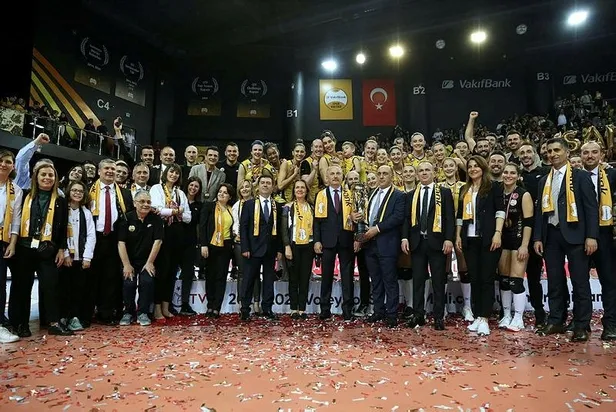 fenerbahceyi-deviren-vakifbank-sultanlar-liginde-sampiyon-oldu-1652395992250.jpeg