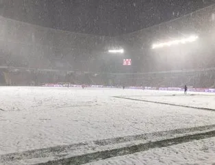 Süper Lig’e kar engeli! İki maç ertelendi bir maçın saati...