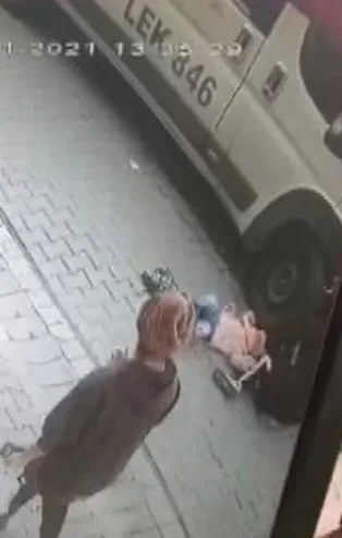 Esenyurt'ta korkunç olay! 5 yaşındaki Vedat Turgay okul servisinin altında kalarak hayatını kaybetti